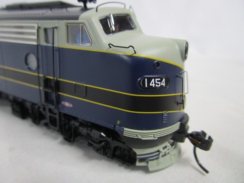 Walthers Proto HO B&O Baltimore Ohio E8 ABA Diesel Locomotive Powered Set NOS - Picture 8 of 17