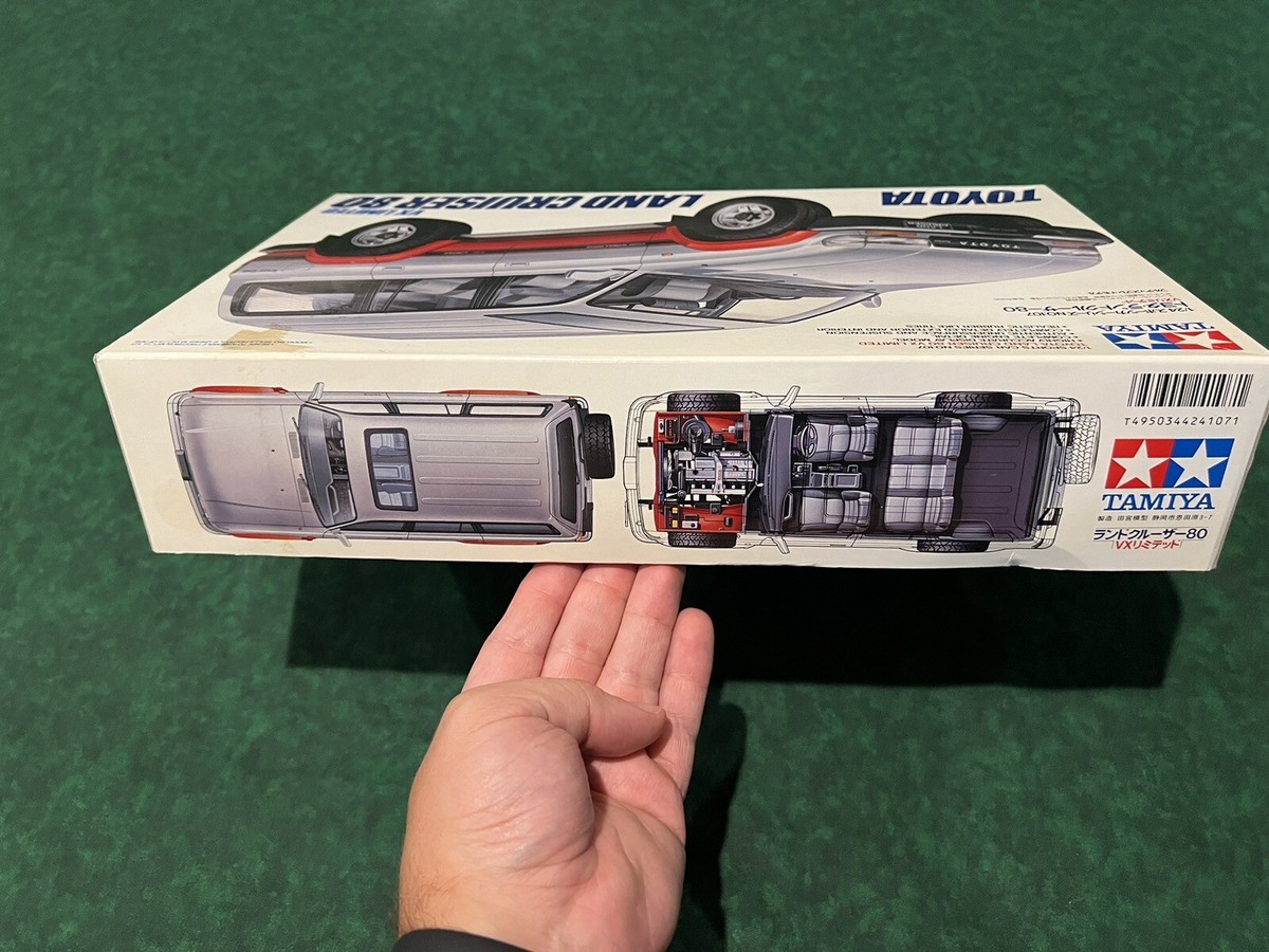 Tamiya 1/24 scale Toyota Land Cruiser 80 VX Limited Model Kit