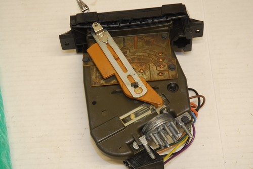 1976, 1977, 1978, 1979 CADILLAC NOS SEVILLE A/C DASH CONTROL UNIT - Picture 4 of 5