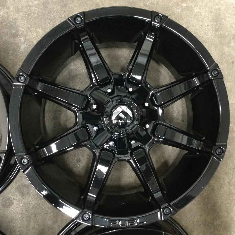 Acoplador de combustible de 20" 1 pieza D575 20x10 8x6,5 -12 mm llanta elevada negra brillante para camión Foto 2 de 4