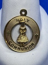 Vintage 14K Yellow Gold Holy Communion Open Circle Charm