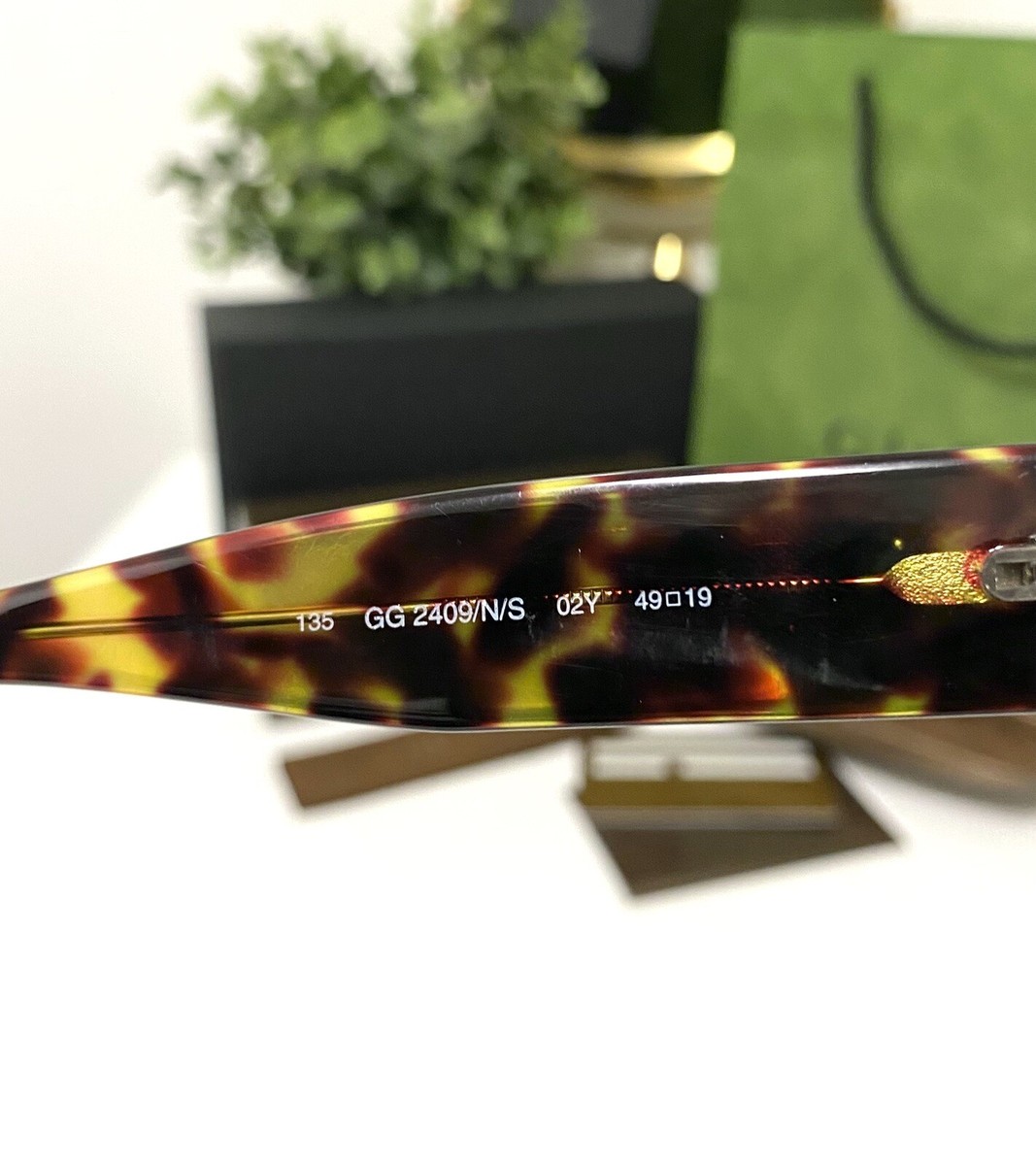 Authentic Vintage 90s Gucci GG 2409/N/S Square Tortoiseshell  display picture 2