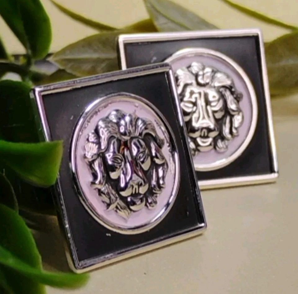 Gemelos cuadrados medallón cabeza de león SWANK de colección, esmalte violeta/negro, ¡usados! Foto 4 de 4