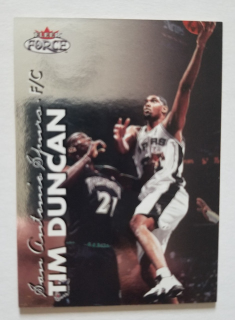 2000 Fleer Force #4 Tim Duncan Spurs