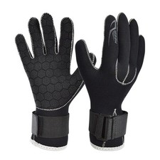 Comfortable 3mm Neoprene Wetsuit Gloves Designed for Divers and Surfers