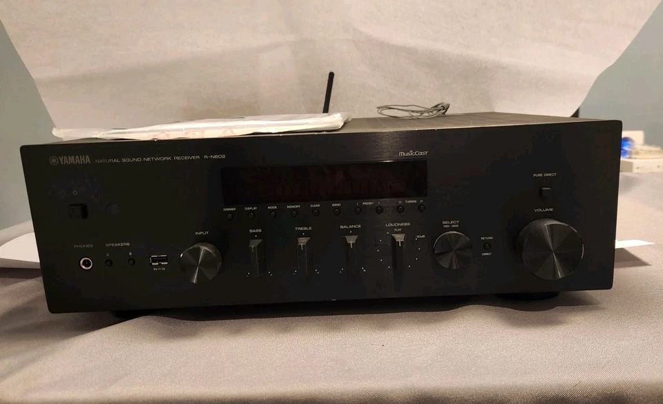 Yamaha R-N602 Stereo Natural Sound Network Hi-Fi Receiver w/ MusicCast - Black - Image 3 of 4