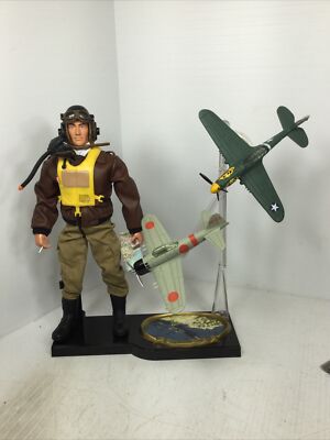 1/6 HASBRO GI JOE US P-40 FIGHTER PILOT PEARL HARBOR P-40 + ZERO