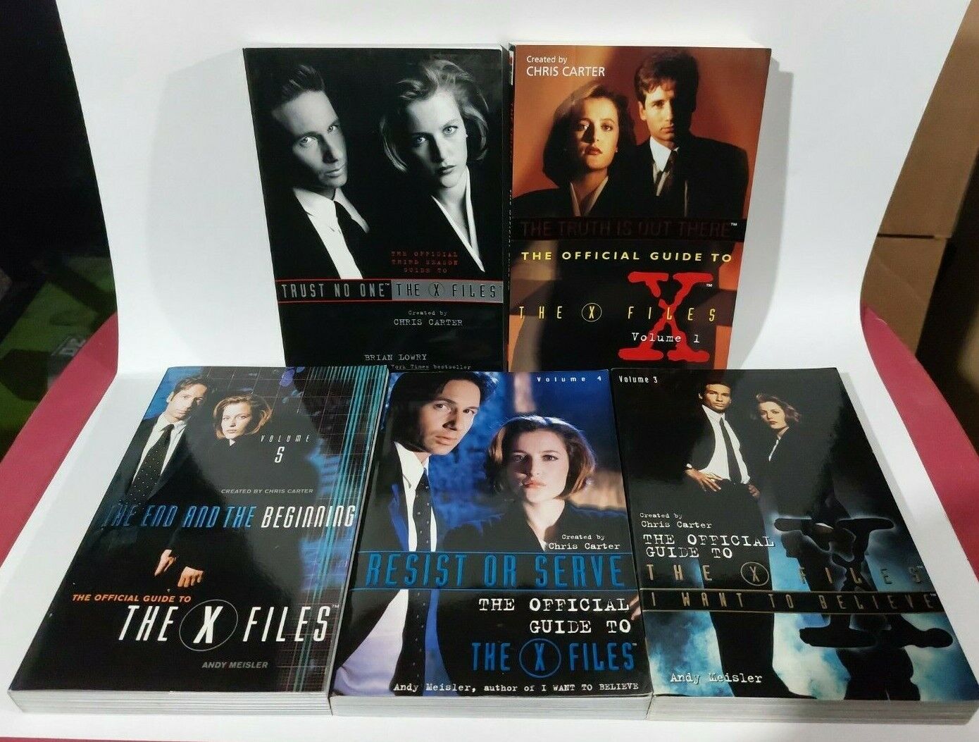 Lot Of 5 of The X-Files Official Guide Books UFO Alien Meisler Lowery