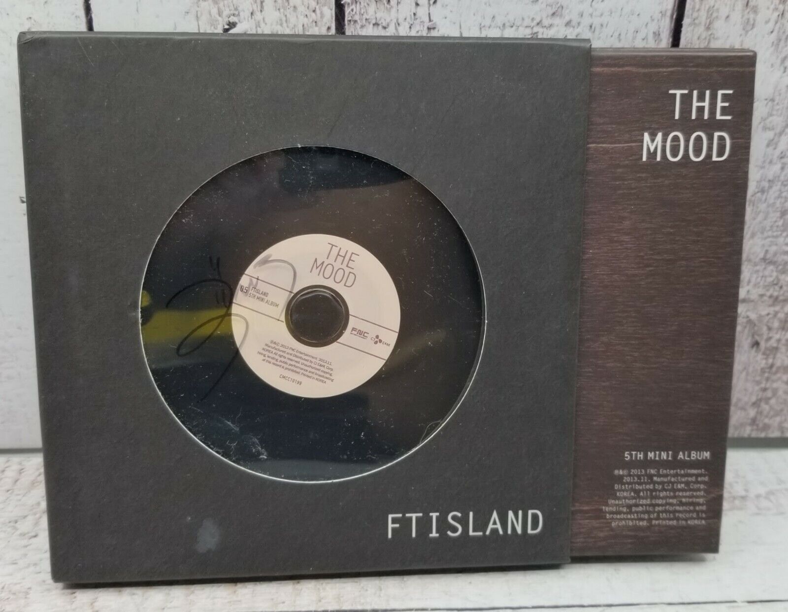FTISLAND F.T. ISLAND 5th Mini Album The Mood CD Autographed A3