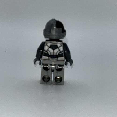 Lego DC Superheroes Cyborg Minifigur aus 76098 - Bild 2 von 2