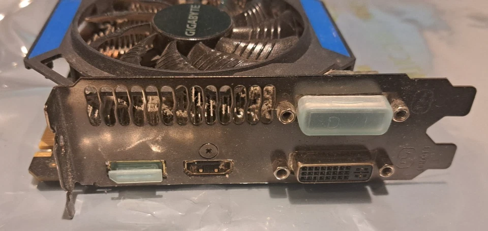 GIGABYTE GV-N960OC-4GD GeForce GTX 960 OC 4GB GDDR5 HDMI PCIe Graphics Card - Image 4 of 4