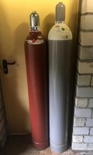 volle, versiegelte 50 Liter Acetylen + 50 Liter Sauerstoff Gasflasche Set
