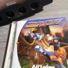 SEGA Sports Dreamcast Black Console HKT-3020 Bundle: Controller & Cords + Game