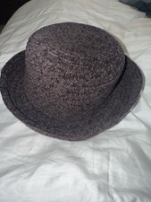 Vintage Betmar New York Acrylic Blend Hat Roll up Edge Boho Bucket Hat-Brown