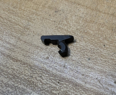 Beretta 390 391 303 A300 Outlander & Ultima Extractor - NOS 20GA