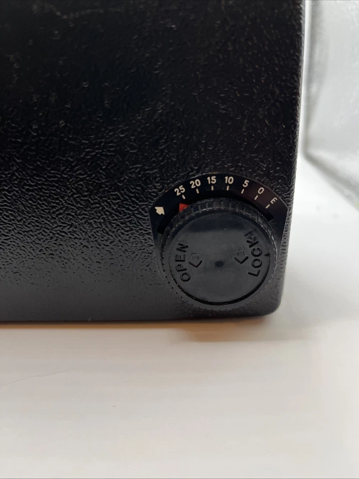 Cámara de película Kodak Brownie de 8 mm años 60 ahorro de diversión se vende como está Foto 4 de 4