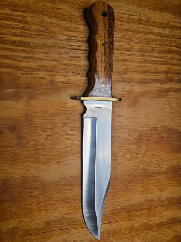 14in Winchester Hunting Knife with Sheath Made In USA - Image 4 of 4