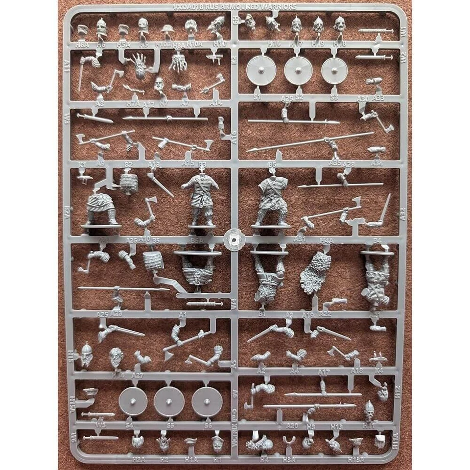 VICTRIX LTD 28mm Armoured Rus Infantry Single Sprue Victrix