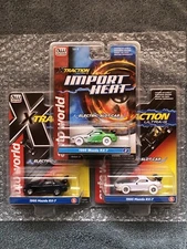 Auto World Xtraction Import Heat 1995 Mazda RX-7 & 2 Electric Slot Chase Cars