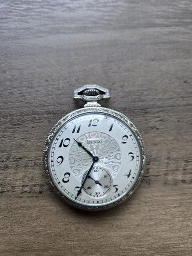 Antique Elgin Model 3 pocket watch, 17 jewels, from 1922, gold-filled, and in...