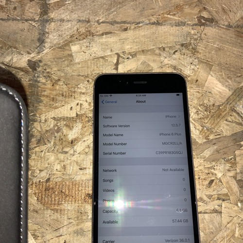 Apple iPhone 6 Plus A1522 - 64GB - Verizon - Silver - MGCR2LL/A H686 - Afbeelding 2 van 4