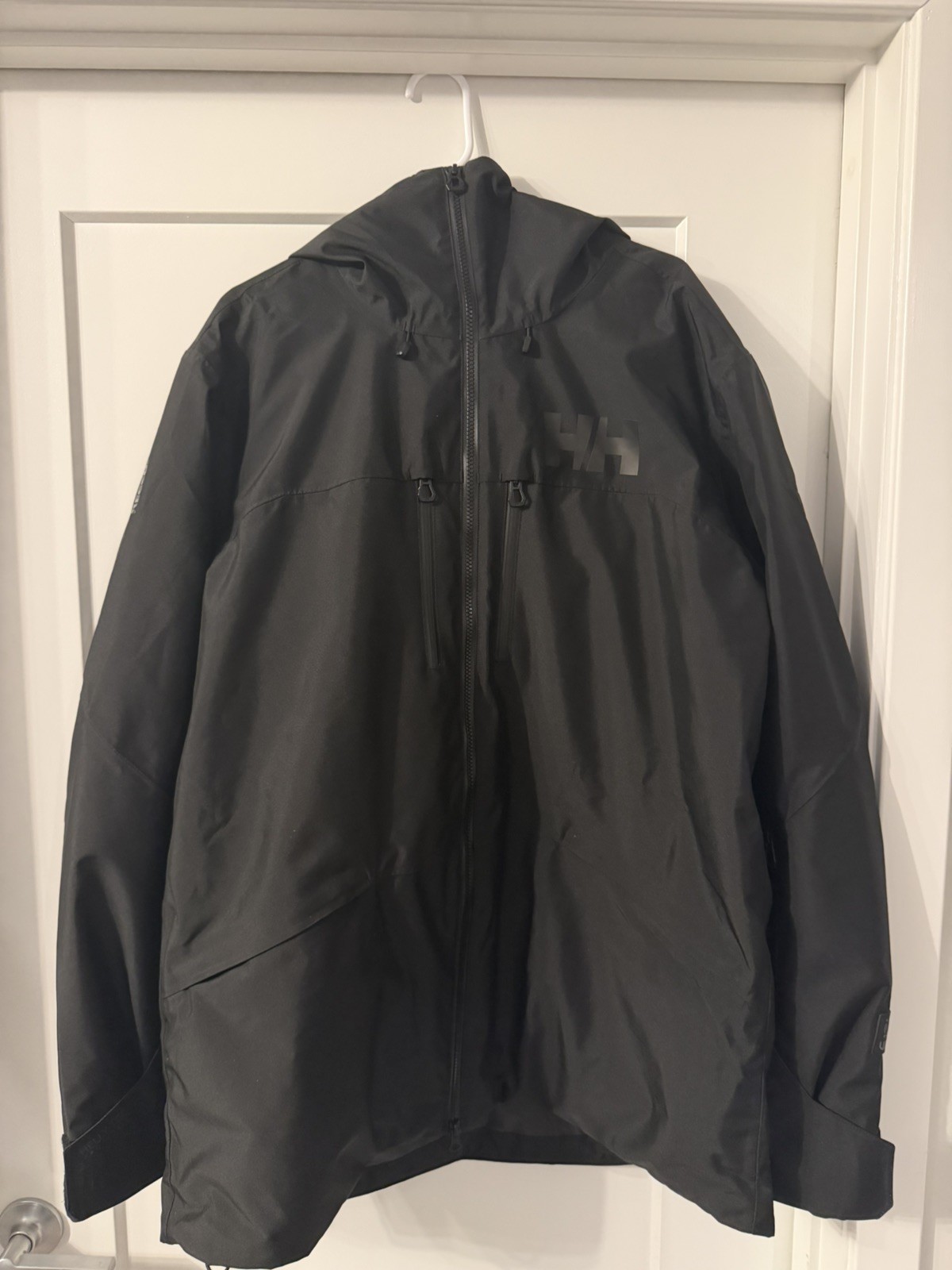 Helly Hansen Garibaldi 2.0 insulated Ski Jacket Men Color Black Size 2XL. NEW