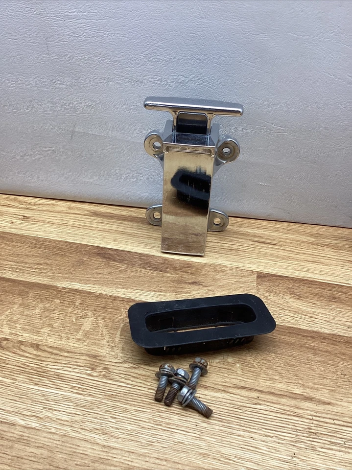 Nissan D21 D21U 1986-1997 carrocería rígida plataforma gancho emergente carga OEM Foto 3 de 3