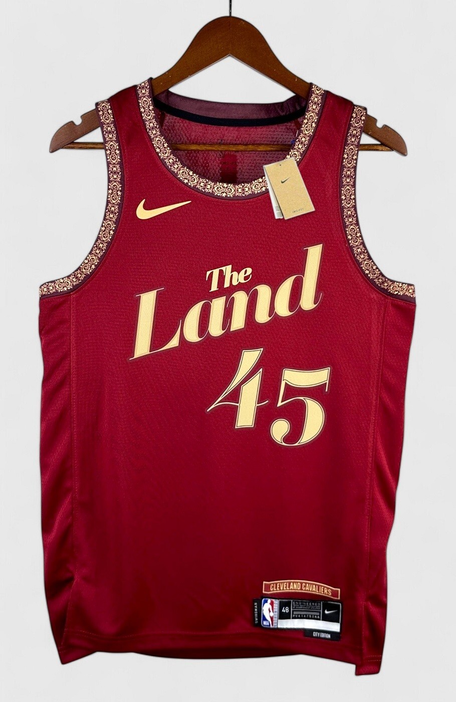 New Size 48 Large Donovan Mitchell #45 Cavs Jersey NWT