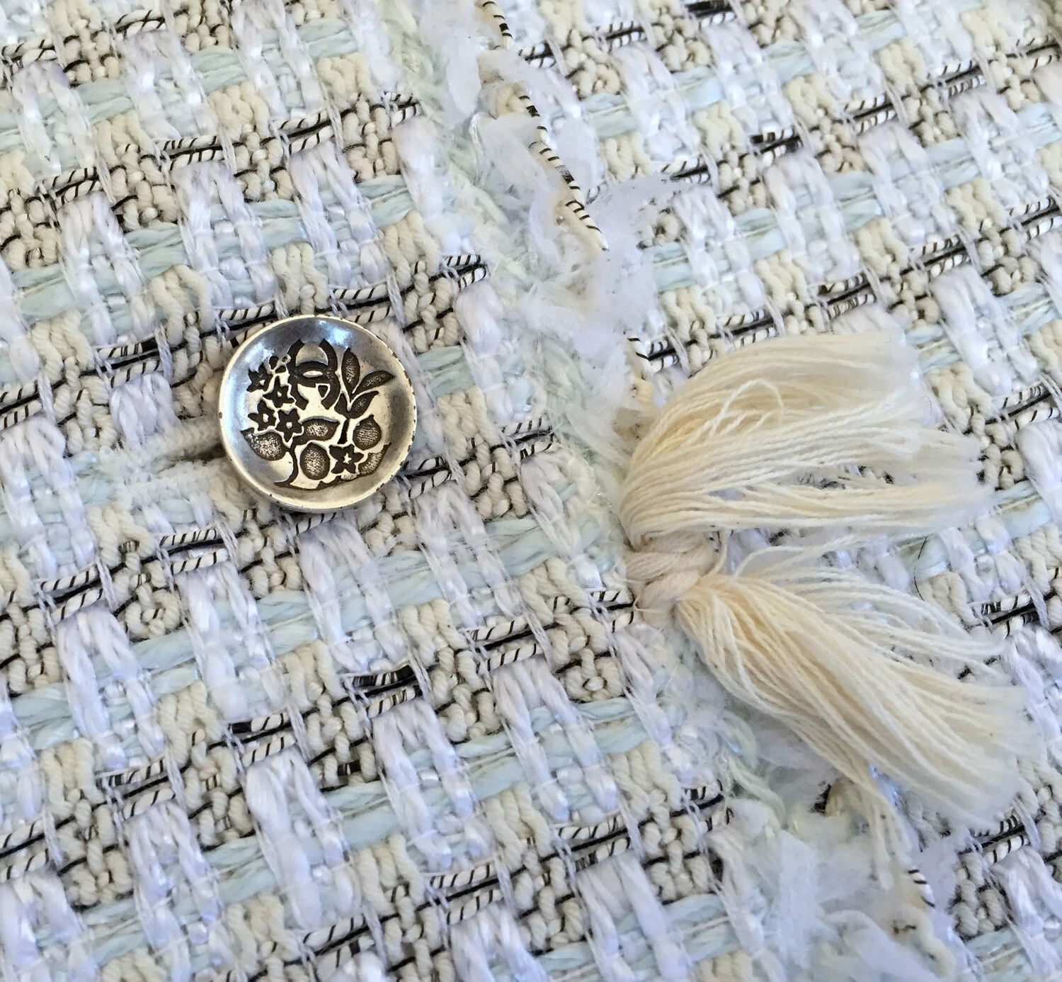 $5.850 GIACCA CHANEL bianca blu ciuffo frange tweed * FR 42 44 US 6 8 ~ USATA IN OTTIME CONDIZIONI