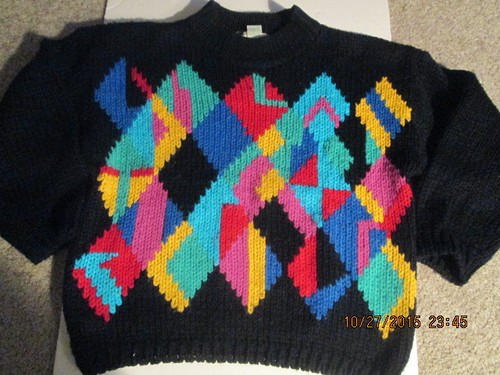 Multi-color sweater long sleeve size 