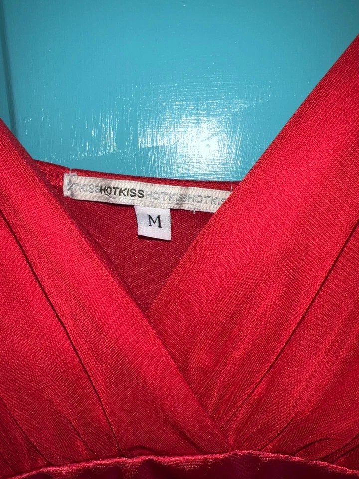 Top elegante Hot Kiss (Y2K) vintage con correa de espagueti rojo, damas mediano. En muy buen estado Foto 2 de 4