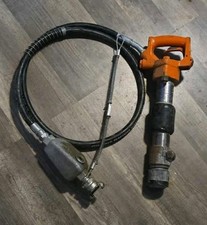 APT American Pneumatic Tool Model 653 Air Chipping Hammer Breaker .680" Round