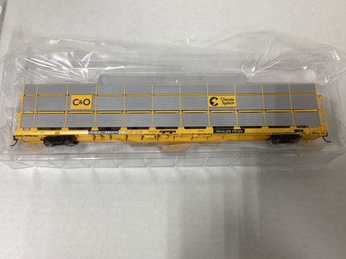 Walthers Mainline #910-8306 escala HO “C&O” 89' tri-nivel auto rack Rd. #850470 | Zustand: New