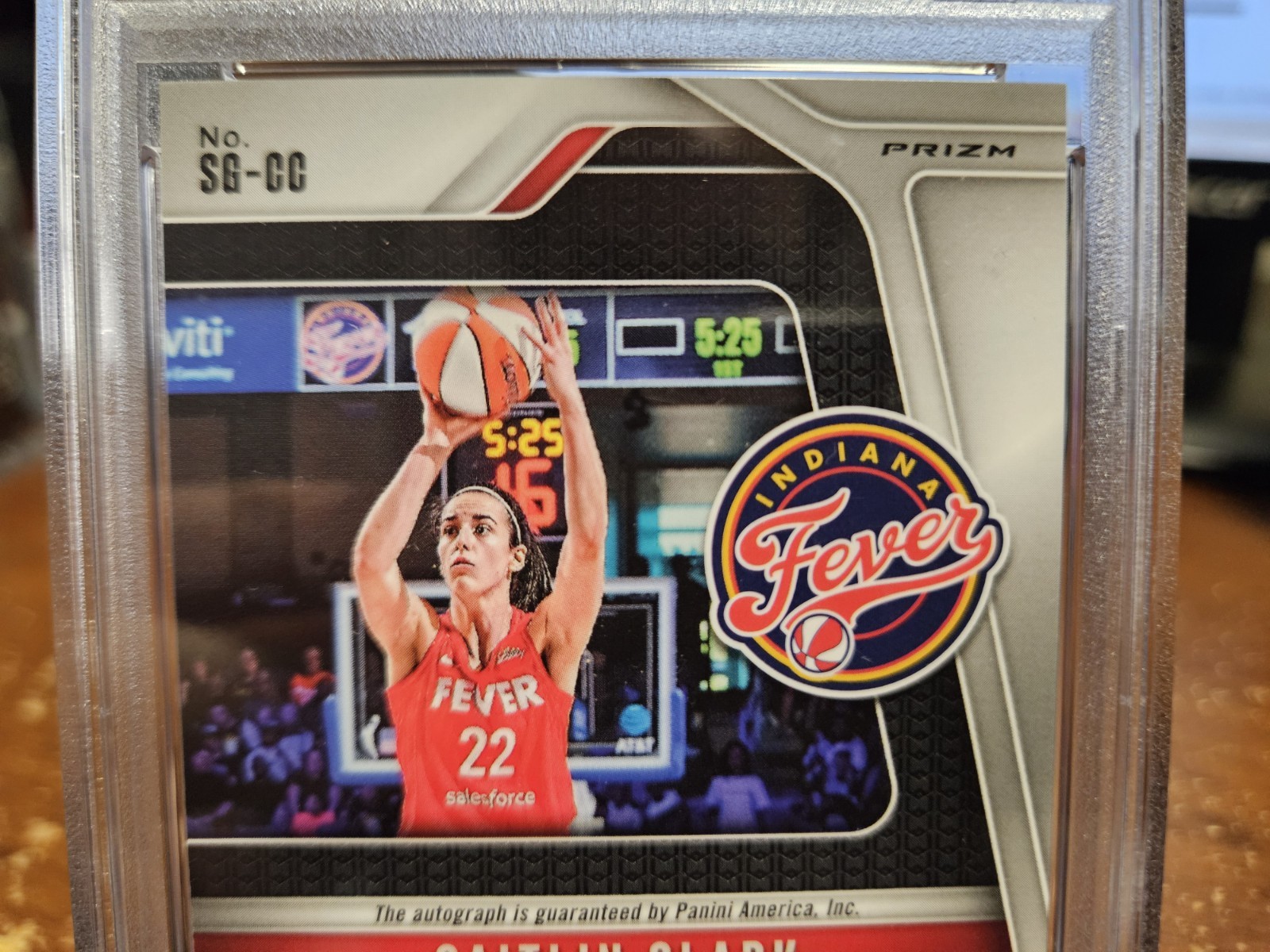 CAITLIN CLARK 2024 RC PANINI PRIZM WNBA SIGNATURE MOJO PRIZM 21/25 PSA 8 Auto 10 view 6