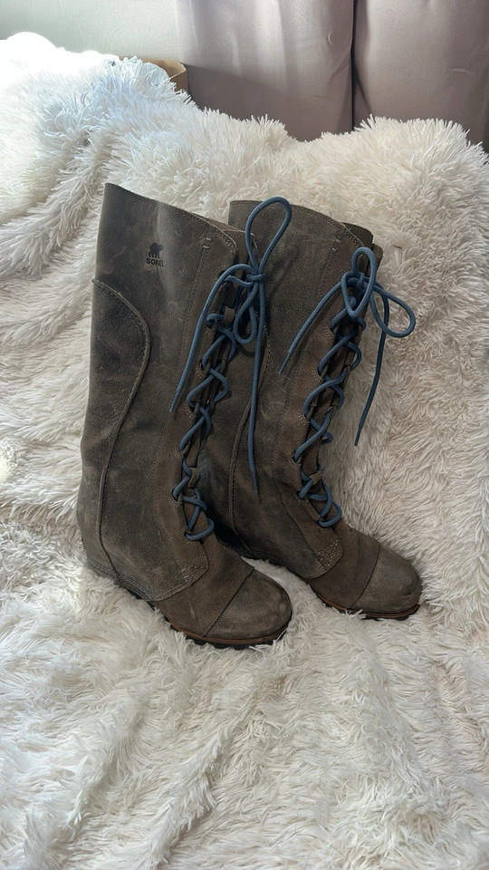 Sorel Cate the Great Wedge Women's Lace-Up Boots, Size 7.5 - Image 2 of 4
