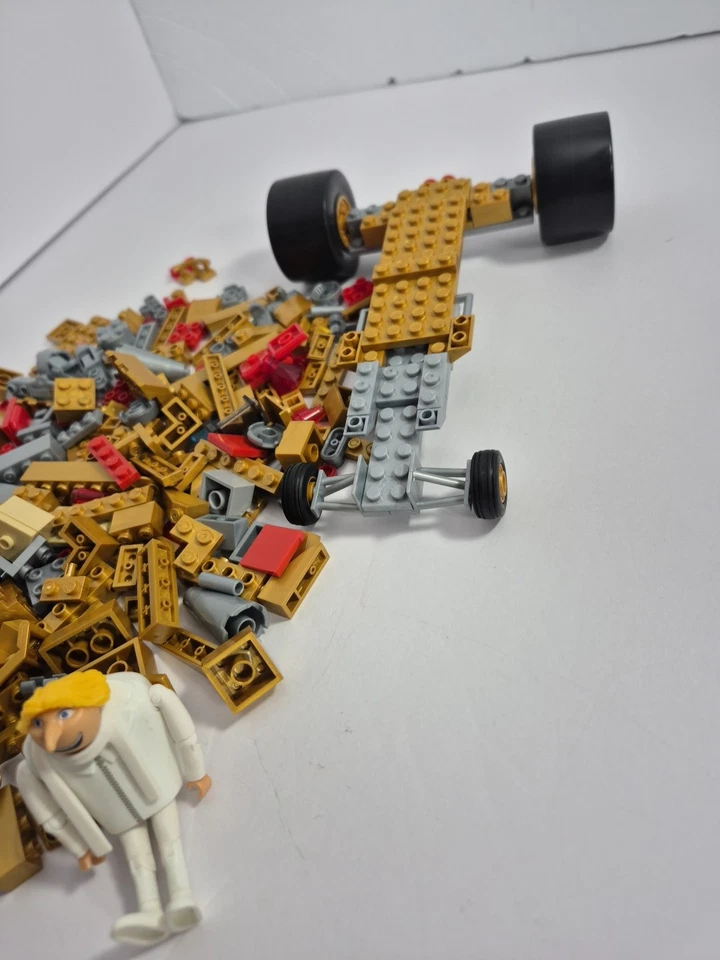 Coche transformador Mega Construx Despicable ME3 Dru's FDC84 incompleto Foto 4 de 4