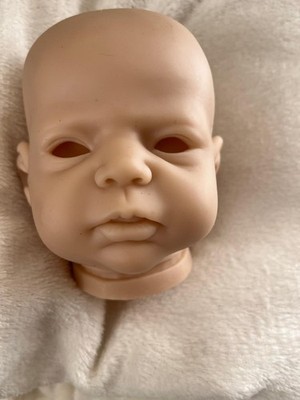 Ein Reborn Puppenkopf zum Kuschelpuppe oder zum Üben des Malens