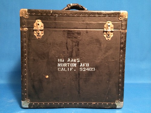 VINTAGE MITCHELL 35mm MOVIE CAMERA FILM MAGAZINE CASE FOR "NC" #705 HOLDS 4 MAGS - Picture 10 of 12