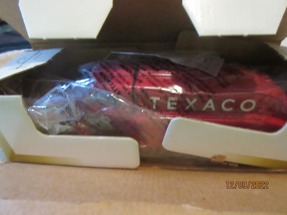 Texaco Dodge Airflow 1939 - Banco de monedas - #10 en serie - Nuevo en caja - #9500 - ERTL 1993 Foto 2 de 2