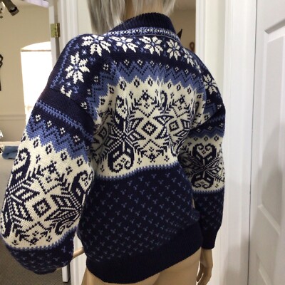 GJESTAL EXCLUSIVE NORWEGIAN WOOL cardigan sweater SIZE SMALL NAVY