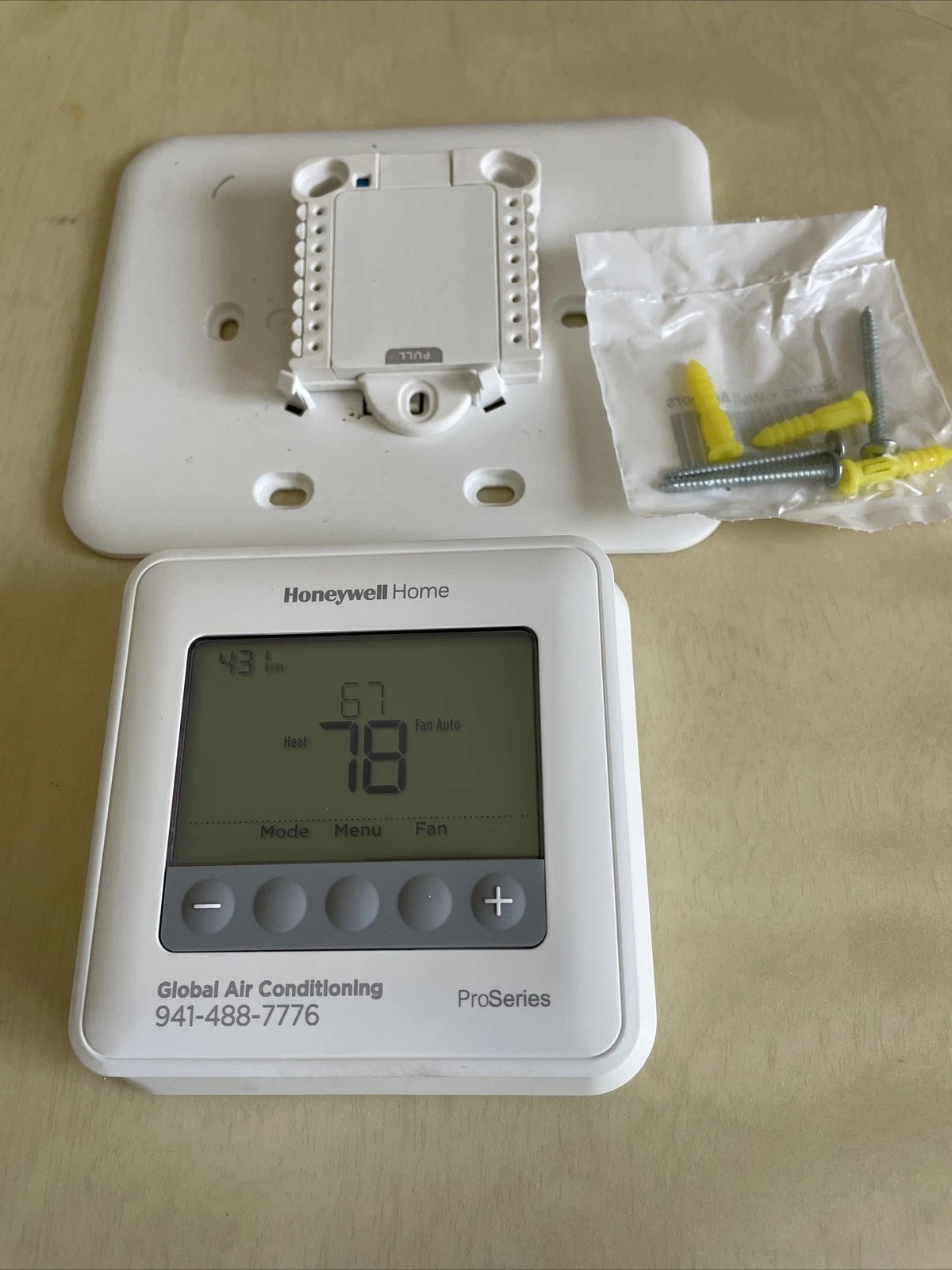 Honeywell Home TH4110U2005 T4 Pro Programmable Thermostat Heating Cooling