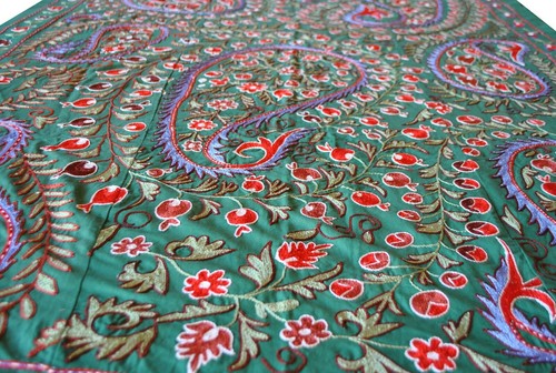 Silk Hand Embroidered Suzani Blanket Bed Spread Sofa, Cover Wall Hanging Green - Picture 2 of 9