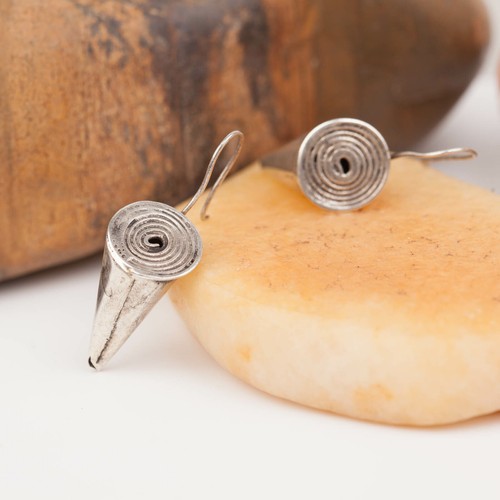ETHNIC TRIBAL MIAO HANDMADE EARRINGS / JE173 - Picture 3 of 4