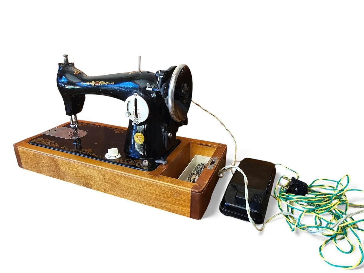 Vintage Soviet Electric Sewing Machine Podolsk 1968 Singer PMZ