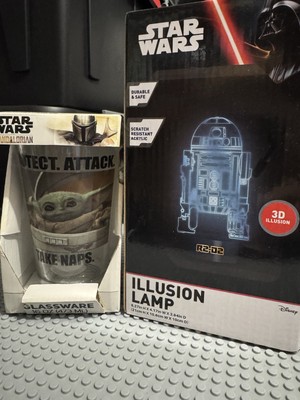 Star Wars 16 Oz Glass Cup and R2-D2 Illusion Lamp