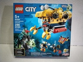 LEGO 60227 City Lunar Space Station Set - More LEGO City sets -