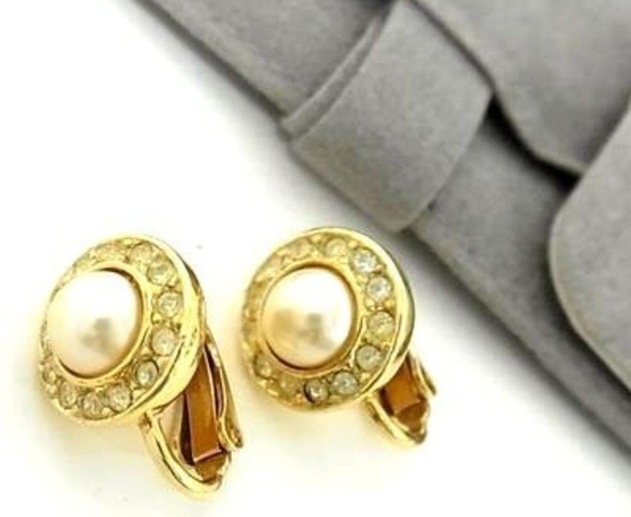 Vintage Christian Dior Gold Pearl Clip-On Earrings Elegant Retro Style