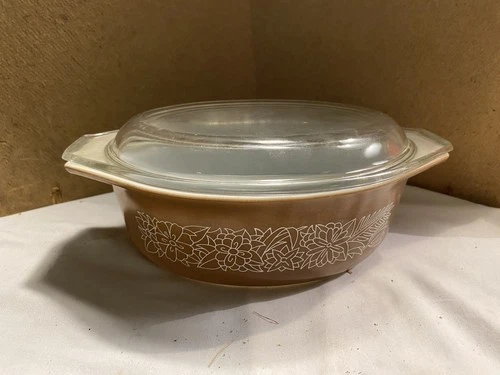 Vintage Pyrex Woodland Brown Flower Casserole Dish 043 1.5 Quart NO LID