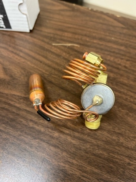 THERMOSTATIC EXPANSION VALVE 26K35