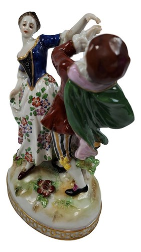 ANTIQUE LUDWIGSBURG PORCELAIN FIGURINE MAN LADY DANCING COUPLE - Picture 3 of 6
